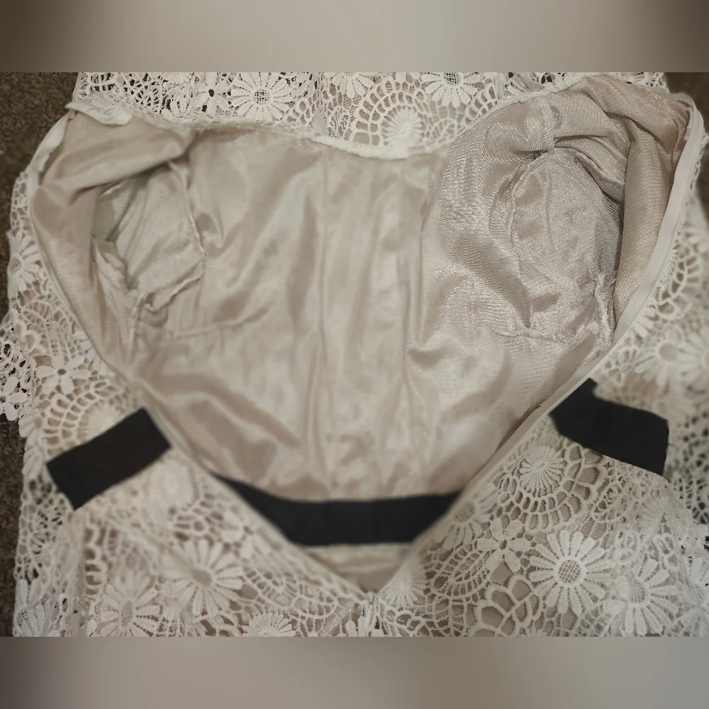 Lady Sharpely Maxi Dress, Vintage,White Lace Beige Lining, ZipUp, Short Sleeve,2 - Picture 8 of 14